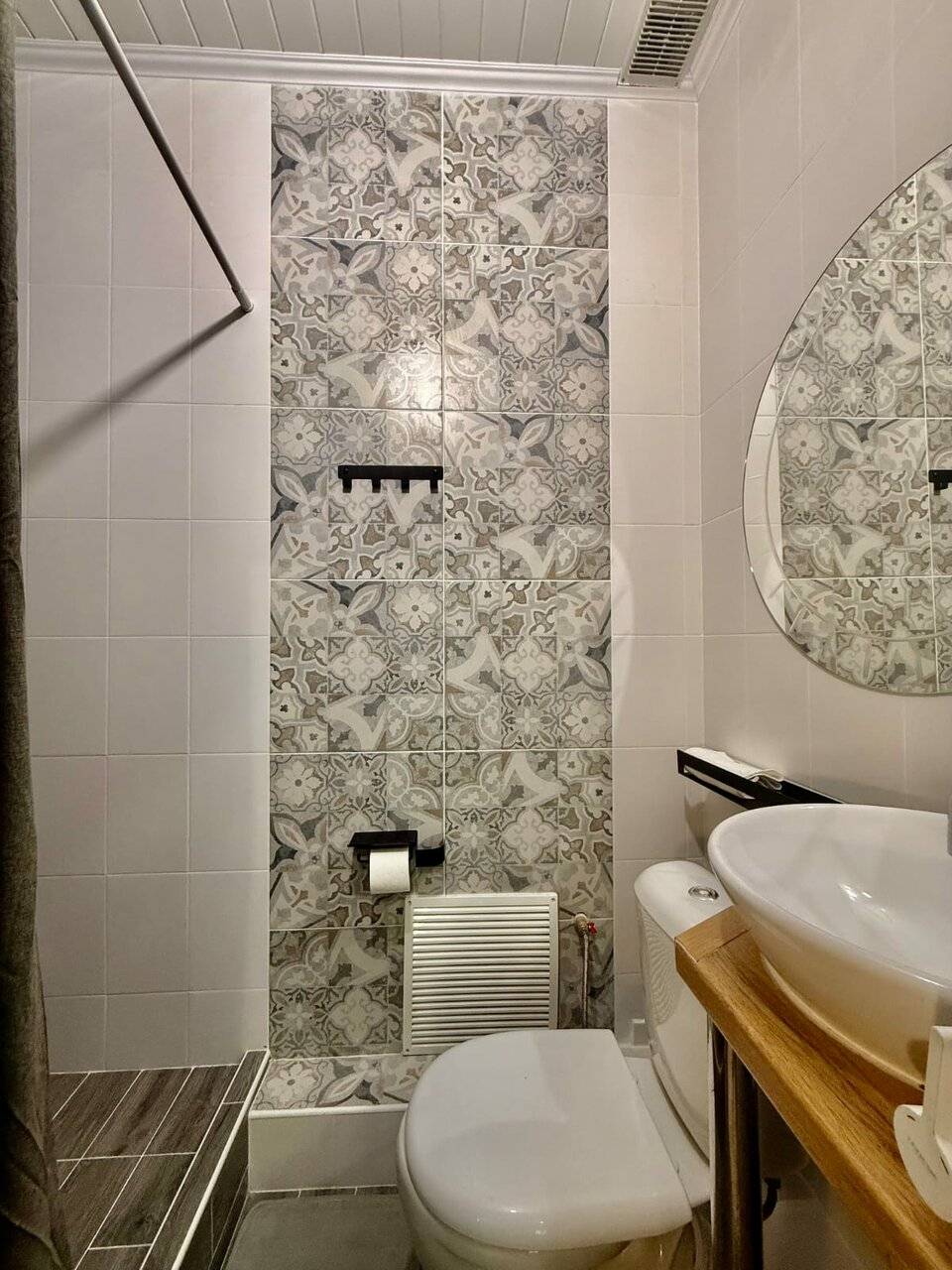 Фотографии номера Трехместный номер «Комфорт» в Гостевом доме Роза ветров Геленджик