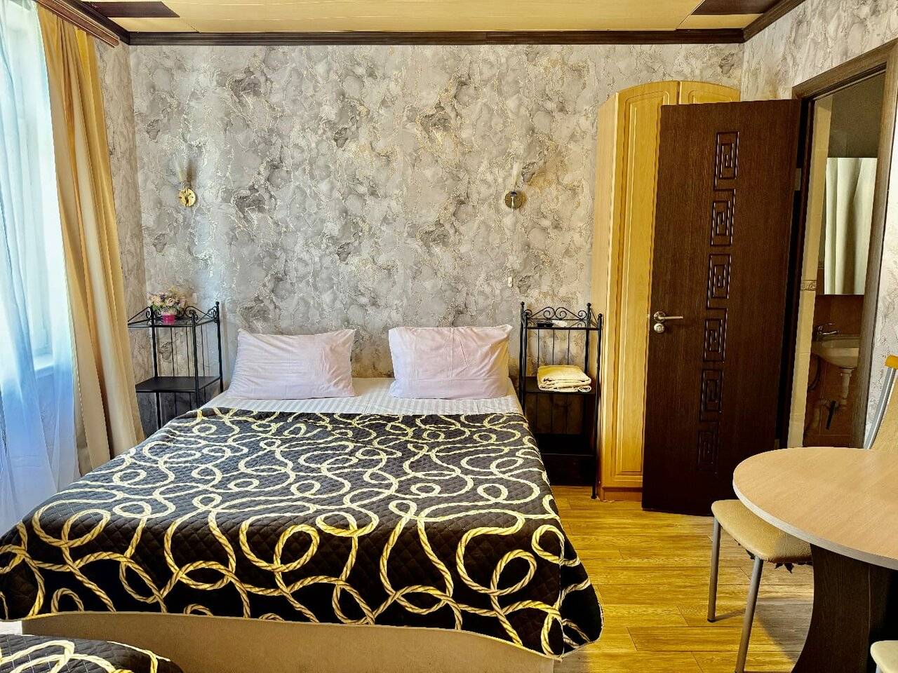 Фотографии номера Трехместный номер в Гостевом доме Роза ветров Геленджик