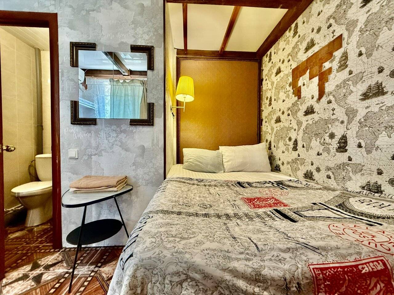 Фотографии номера Двухместный номер с 1 кроватью и собственной ванной комнатой в Гостевом доме Роза ветров Геленджик